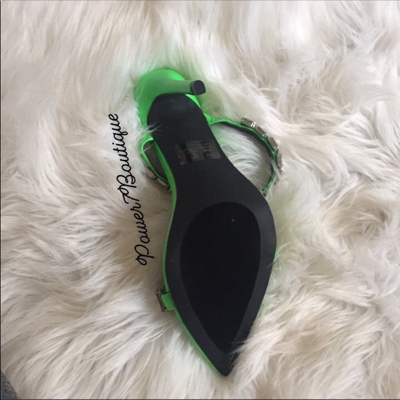 Famous - Picture 2 of 3